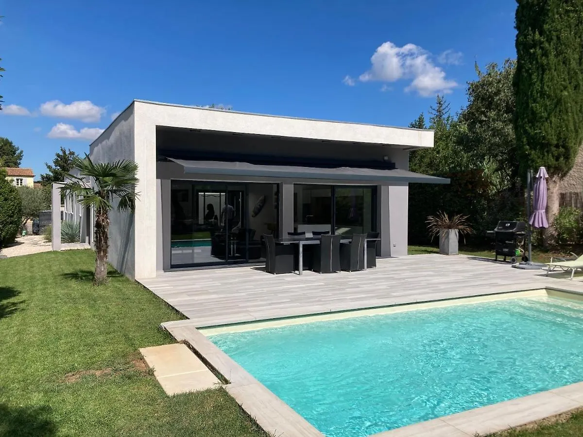 Maison Elegante A Bouc-Bel-Air Avec Piscine Privee